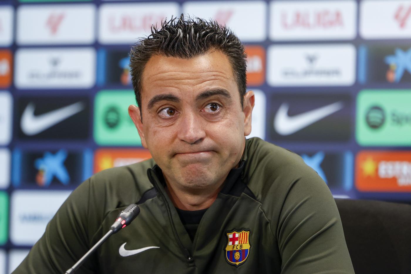 Xavi Hernandez in conferenza stampa a Barcellona da tecnico blaugrana