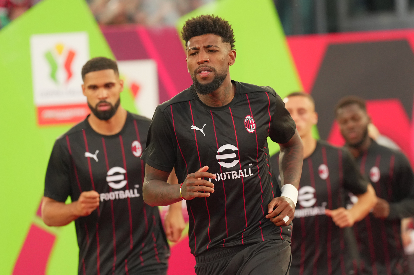 Il terzino Emerson Royal con la maglia del Milan Rossonerisiamonoi.it