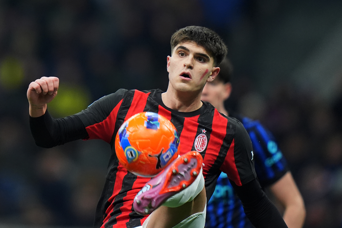 rossonerisiamonoi-bartesaghi-milan-inter-postpartita L'esterno del Milan Davide Bartesaghi in campo durante il derby contro l'Inter Rossonerisiamonoi.it