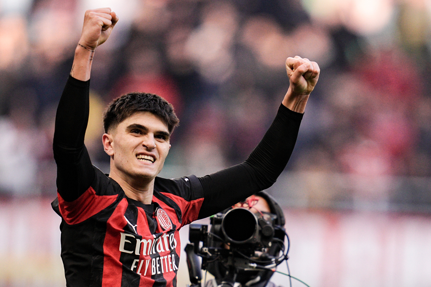 rossonerisiamonoi-milan-sassuolo-tabellino L'esterno del Milan Davide Bartesaghi esulta per la doppietta personale al Sassuolo Rossonerisiamonoi.it